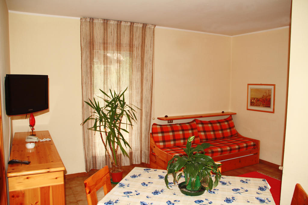Residence Raethia Tra Bormio E Livigno Pradelle Cameră foto